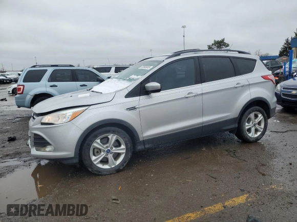 2013 Ford Escape SE with VIN 1FMCU0G99DUC31835, listed as a Copart auction lot 52690935 with 98,680 mi miles and Clean Title. Bid and sale history available at carsss.com. Image 1.