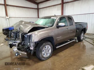 2013 GMC Sierra 1500 SLT z VIN 1GTR2WE72DZ194333, wystawiony jako Copart lot #42620605 z przebiegiem 132 775 mil mil oraz Szkoda całkowita • Salvage title. Historia ofert i sprzedaży dostępna na DreamBid. Obrazek 1.
