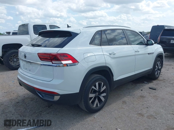 2020 Volkswagen Atlas SE with VIN 1V23C2CA1LC201332, listed as a IAAI auction lot 42372103 with 81,424 mi miles and . Bid and sale history available at DreamBid. Image 4.