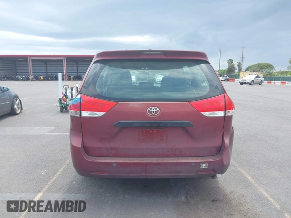 2012 Toyota Sienna с VIN 5TDZK3DC5CS195229, выставлен на аукционе IAAI как лот 42291832 с пробегом 209 120 миль миль и . История ставок и продаж доступна на DreamBid. Изображение 17.