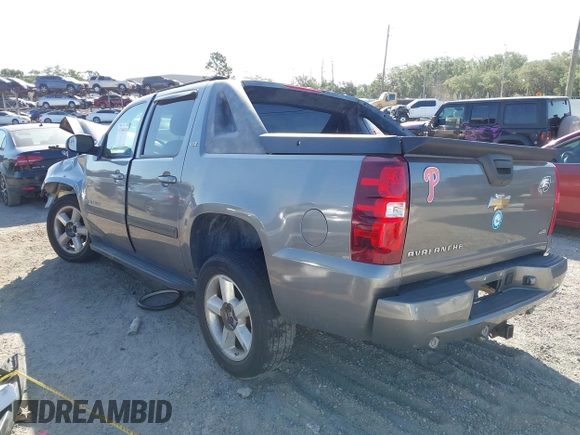 2007 Chevrolet Avalanche LTZ with VIN 3GNFK12397G239027, listed as a IAAI auction lot 42106910 with 212,774 mi miles and . Bid and sale history available at DreamBid. Image 3.