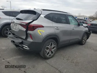 2021 Kia Seltos SX with VIN KNDETCA29M7188710, listed as a Copart auction lot 50831985 with 46,881 mi miles and Salvage Title. Bid and sale history available at carsss.com. Image 3.