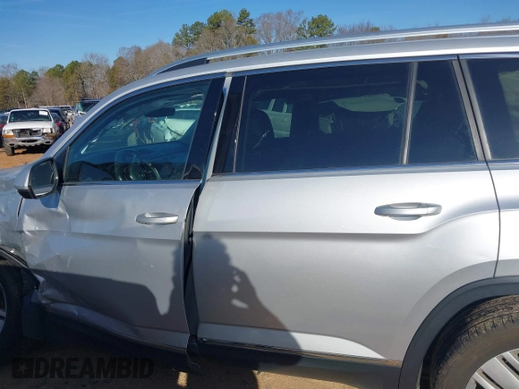 2018 Volkswagen Atlas SEL Premium с VIN 1V2NR2CA9JC503746, выставлен на аукционе IAAI как лот 41497254 с пробегом 125 162 миль миль и . История ставок и продаж доступна на DreamBid. Изображение 14.