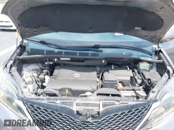 2015 Toyota Sienna SE with VIN 5TDXK3DC2FS552698, listed as a IAAI auction lot 42253119 with 110,710 mi miles and . Bid and sale history available at DreamBid. Image 10.