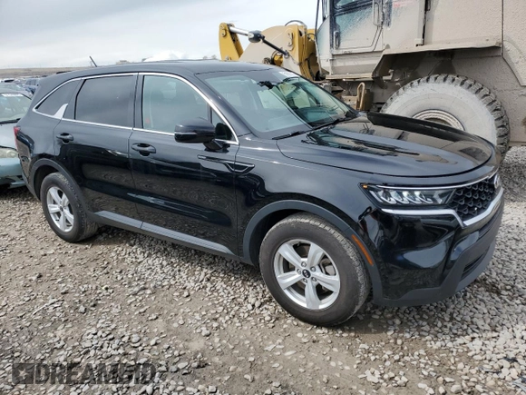 2021 Kia Sorento LX z VIN 5XYRG4LC7MG006894, wystawiony jako Copart lot #51697305 z przebiegiem 99 284 mil mil oraz Szkoda całkowita • Salvage title. Historia ofert i sprzedaży dostępna na DreamBid. Obrazek 4.