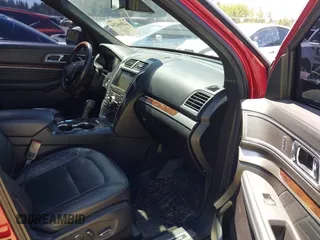 2017 Ford Explorer Platinum с VIN 1FM5K8HT4HGC55987, выставлен на аукционе IAAI как лот 42464244 с пробегом 136 571 миль миль и . История ставок и продаж доступна на DreamBid. Изображение 5.