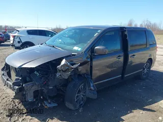 2018 Dodge Grand Caravan SE Plus with VIN 2C4RDGBG9JR215348, listed as a IAAI auction lot 41968111 with 108,479 mi miles and . Bid and sale history available at DreamBid. Image 18.