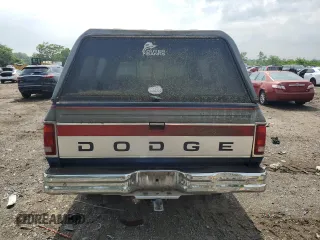 1991 Dodge D/W 250 z VIN 1B7KM26C5MS319916, wystawiony jako Copart lot #57512115 z przebiegiem 77 179 mil mil oraz Tytuł czysty. Historia ofert i sprzedaży dostępna na DreamBid. Obrazek 6.