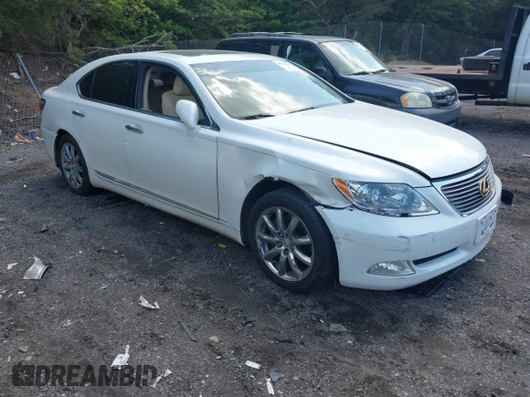 2007 Lexus LS 460 z VIN JTHBL46F675004925, wystawiony jako IAAI lot #42150011 z przebiegiem 127 444 mil mil oraz . Historia ofert i sprzedaży dostępna na DreamBid. Obrazek 1.