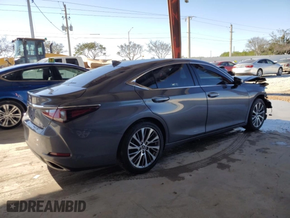 2021 Lexus ES with VIN 58ADZ1B19MU085328, listed as a Copart auction lot 48562365 with 29,732 mi miles and Salvage Title. Bid and sale history available at carsss.com. Image 3.