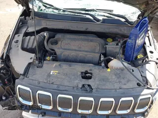 2022 Jeep Compass Latitude with VIN 3C4NJCBB4NT187403, listed as a IAAI auction lot 42109722 with 50,088 mi miles and . Bid and sale history available at DreamBid. Image 10.