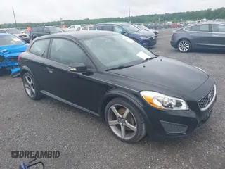 2012 Volvo C30 z VIN YV1672MKXC2275214, wystawiony jako IAAI lot #42377318 z przebiegiem 166 496 mil mil oraz . Historia ofert i sprzedaży dostępna na DreamBid. Obrazek 1.
