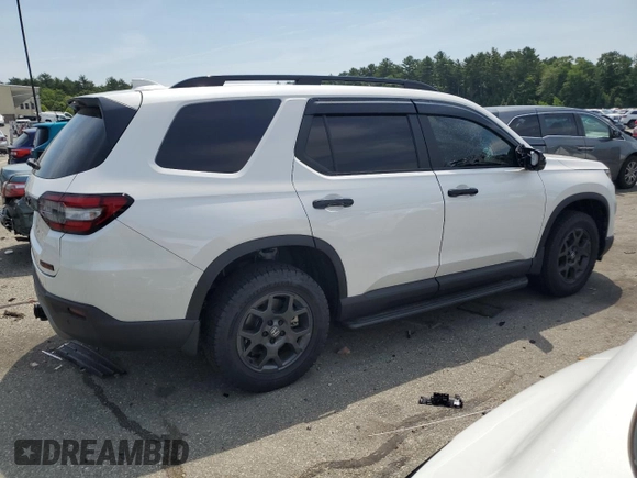 2024 Honda Pilot TrailSport z VIN 5FNYG1H60RB004755, wystawiony jako Copart lot #59502924 z przebiegiem Nie podano mil oraz Szkoda całkowita • Salvage title. Historia ofert i sprzedaży dostępna na DreamBid. Obrazek 3.