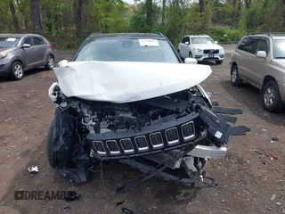 2021 Jeep Compass Limited with VIN 3C4NJDCBXMT576517, listed as a IAAI auction lot 42158694 with 22,770 mi miles and . Bid and sale history available at DreamBid. Image 12.