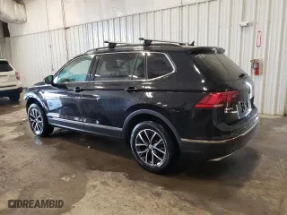 2020 Volkswagen Tiguan SE with VIN 3VV2B7AX2LM087281, listed as a Copart auction lot 41977395 with 106,122 mi miles and Salvage Title. Bid and sale history available at carsss.com. Image 2.