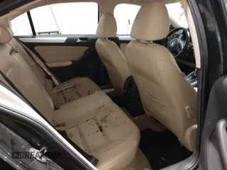 2013 Volkswagen Jetta SE z VIN 3VWDP7AJ4DM398794, wystawiony jako IAAI lot #41703067 z przebiegiem Nie podano mil oraz . Historia ofert i sprzedaży dostępna na DreamBid. Obrazek 8.