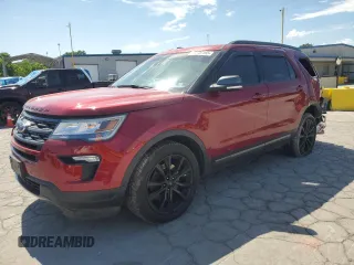 2019 Ford Explorer XLT z VIN 1FM5K8DH7KGA66873, wystawiony jako Copart lot #57349165 z przebiegiem 96 464 mil mil oraz Szkoda całkowita • Salvage title. Historia ofert i sprzedaży dostępna na DreamBid. Obrazek 1.