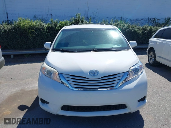 2016 Toyota Sienna LE AAS with VIN 5TDKK3DC0GS718129, listed as a IAAI auction lot 41818130 with 145,863 mi miles. Bid and sale history available at carsss.com. Image 12.
