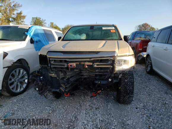 2022 GMC Canyon 4WD AT4 w/Cloth with VIN 1GTG6FEN2N1152450, listed as a Copart auction lot 71247114 with 34,007 mi miles and Salvage Title. Bid and sale history available at carsss.com. Image 5.