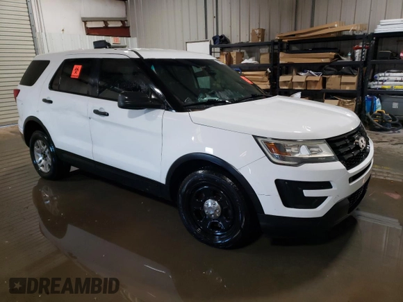 2016 Ford Utility Police Interceptor with VIN 1FM5K8AR4GGD16977, listed as a Copart auction lot 82148033 with 0 mi miles and Clean Title. Bid and sale history available at carsss.com. Image 4.