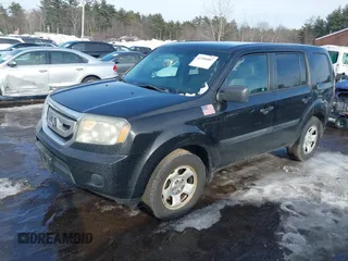 2011 Honda Pilot LX with VIN 5FNYF4H20BB073355, listed as a IAAI auction lot 41588887 with 146,867 mi miles. Bid and sale history available at carsss.com. Image 18.
