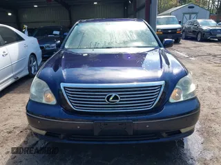 2004 Lexus LS 430 with VIN JTHBN36F740134774, listed as a IAAI auction lot 42023215 with 231,806 mi miles. Bid and sale history available at carsss.com. Image 12.