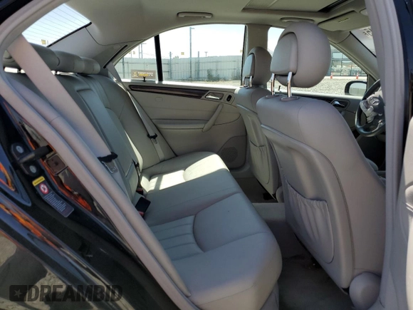 2005 Mercedes-Benz C 240 с VIN WDBRF81J75F705005, выставлен на аукционе Copart как лот 61305545 с пробегом 100 541 миль миль и Списание • Salvage title. История ставок и продаж доступна на DreamBid. Изображение 10.