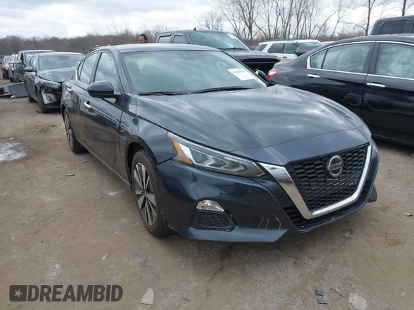 2022 Nissan Altima 2.5 SV with VIN 1N4BL4DV9NN385748, listed as a IAAI auction lot 41865474 with 59,369 mi miles. Bid and sale history available at carsss.com. Image 1.
