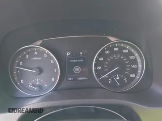 2017 Hyundai Elantra SE z VIN 5NPD84LFXHH140945, wystawiony jako IAAI lot #41755694 z przebiegiem 138 654 mil mil oraz . Historia ofert i sprzedaży dostępna na DreamBid. Obrazek 7.
