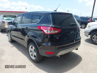 2013 Ford Escape SE z VIN 1FMCU0GX5DUD01376, wystawiony jako IAAI lot #42671948 z przebiegiem 200 724 mil mil oraz . Historia ofert i sprzedaży dostępna na DreamBid. Obrazek 3.