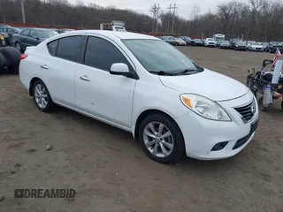 2014 Nissan Versa SV with VIN 3N1CN7AP6EL848965, listed as a IAAI auction lot 41810221 with 80,378 mi miles. Bid and sale history available at carsss.com. Image 1.