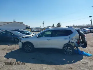 2015 Nissan Rogue SV with VIN 5N1AT2MV4FC905034, listed as a IAAI auction lot 41696720 with 170,132 mi miles. Bid and sale history available at carsss.com. Image 14.