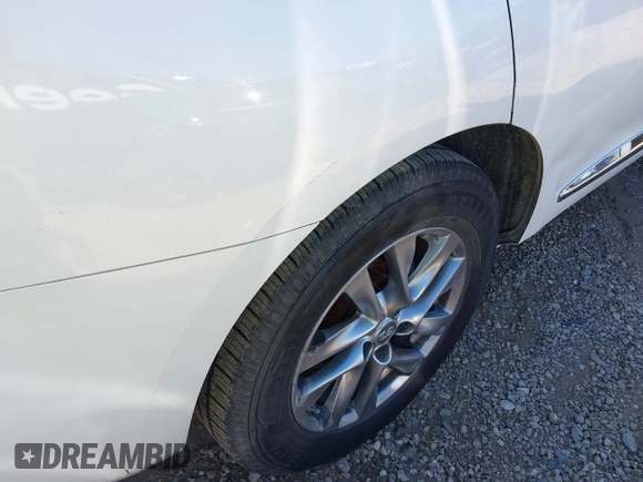 2014 Infiniti QX60 with VIN 5N1AL0MN7EC511028, listed as a IAAI auction lot 42095700 with 154,772 mi miles. Bid and sale history available at carsss.com. Image 17.