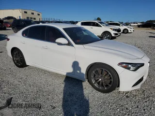 2018 Alfa Romeo Giulia с VIN ZARFAEBN8J7565396, выставлен на аукционе Copart как лот 46655995 с пробегом 90 820 миль миль и Чистый • Clean title. История ставок и продаж доступна на DreamBid. Изображение 4.