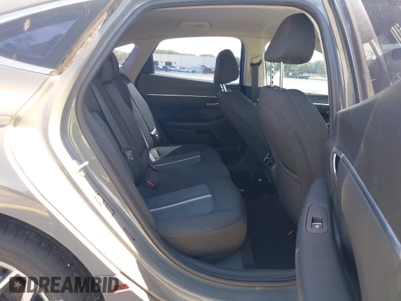 2020 Hyundai Sonata SEL z VIN 5NPEF4JA4LH060325, wystawiony jako IAAI lot #41957739 z przebiegiem 81 048 mil mil oraz . Historia ofert i sprzedaży dostępna na DreamBid. Obrazek 8.
