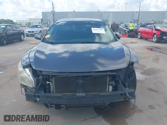 2010 Nissan Maxima SV z VIN 1N4AA5AP5AC820574, wystawiony jako IAAI lot #42427315 z przebiegiem 235 213 mil mil oraz . Historia ofert i sprzedaży dostępna na DreamBid. Obrazek 12.