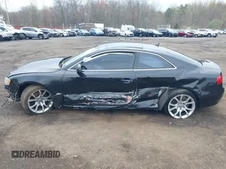 2012 Audi A5 Premium Plus z VIN WAULFAFR4CA021100, wystawiony jako IAAI lot #42026368 z przebiegiem 113 291 mil mil oraz . Historia ofert i sprzedaży dostępna na DreamBid. Obrazek 14.