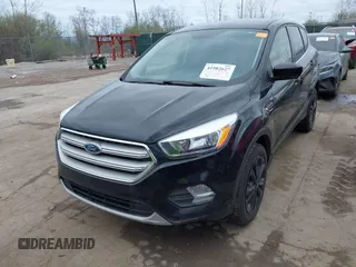 2019 Ford Escape SE z VIN 1FMCU9GD1KUA45891, wystawiony jako IAAI lot #41982627 z przebiegiem 97 546 mil mil oraz . Historia ofert i sprzedaży dostępna na DreamBid. Obrazek 6.