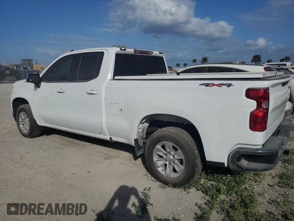 2021 Chevrolet Silverado 1500 LT with VIN 1GCRYDED0MZ372216, listed as a Copart auction lot 77602794 with 49,473 mi miles and Salvage Title. Bid and sale history available at DreamBid. Image 2.