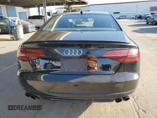 2017 Audi S8 z VIN WUAJ5AFD4HN900729, wystawiony jako Copart lot #41765255 z przebiegiem 95 974 mil mil oraz Szkoda całkowita • Salvage title. Historia ofert i sprzedaży dostępna na DreamBid. Obrazek 6.