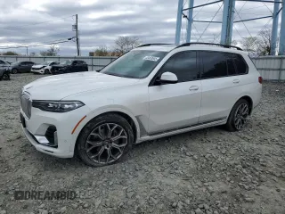 2021 BMW X7 xDrive40i with VIN 5UXCW2C00M9F23220, listed as a Copart auction lot 53463655 with 0 mi miles and Salvage Title. Bid and sale history available at carsss.com. Image 1.