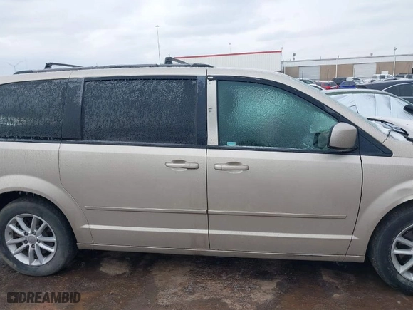 2016 Dodge Grand Caravan SXT with VIN 2C4RDGCG3GR181785, listed as a IAAI auction lot 41570826 with 138,526 mi miles. Bid and sale history available at carsss.com. Image 13.