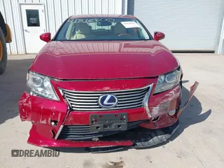2013 Lexus ES 300h with VIN JTHBW1GG4D2001466, listed as a IAAI auction lot 41812800 with 110,662 mi miles and . Bid and sale history available at DreamBid. Image 12.