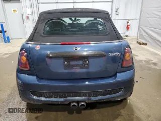 2010 MINI Convertible S z VIN WMWMS3C52ATY50861, wystawiony jako Copart lot #55620135 z przebiegiem 214 734 mil mil oraz Szkoda całkowita • Salvage title. Historia ofert i sprzedaży dostępna na DreamBid. Obrazek 6.