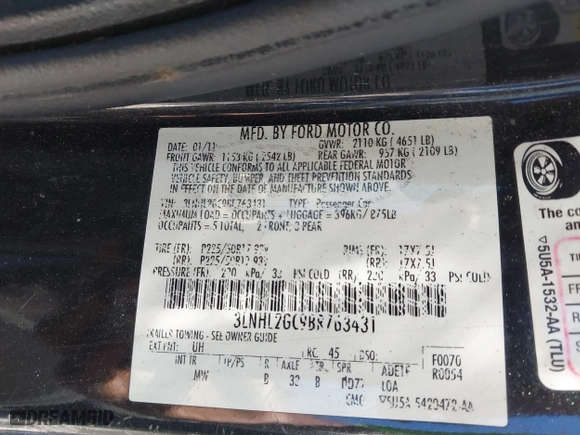 2011 Lincoln MKZ with VIN 3LNHL2GC9BR763431, listed as a IAAI auction lot 42037377 with 331,415 mi miles. Bid and sale history available at carsss.com. Image 9.