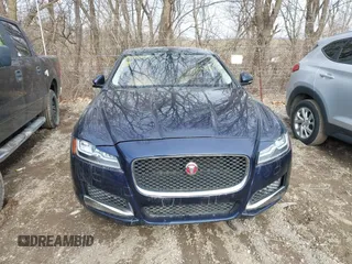 2018 Jaguar XF with VIN SAJBE4EV5JCY56577, listed as a IAAI auction lot 41520046 with 90,307 mi miles and . Bid and sale history available at DreamBid. Image 12.