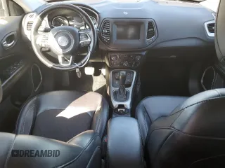 2019 Jeep Compass Latitude с VIN 3C4NJDBB8KT813956, выставлен на аукционе Copart как лот 55733235 с пробегом 147 793 миль миль и Списание • Salvage title. История ставок и продаж доступна на DreamBid. Изображение 8.