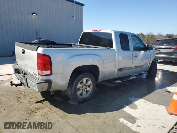 2010 GMC Sierra 1500 with VIN 1GTSCWE04AZ221013, listed as a Copart auction lot 46502985 with 232,338 mi miles and Salvage Title. Bid and sale history available at DreamBid. Image 3.