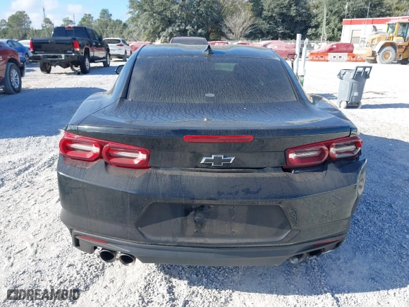2021 Chevrolet Camaro 1SS with VIN 1G1FF1R74M0123944, listed as a IAAI auction lot 40762473 with 62,673 mi miles. Bid and sale history available at carsss.com. Image 16.