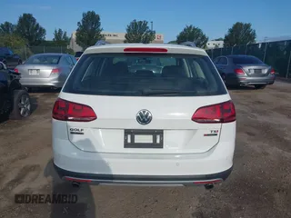 2017 Volkswagen Golf S с VIN 3VWH17AU9HM533688, выставлен на аукционе IAAI как лот 40091125 с пробегом 82 578 миль миль и . История ставок и продаж доступна на DreamBid. Изображение 16.